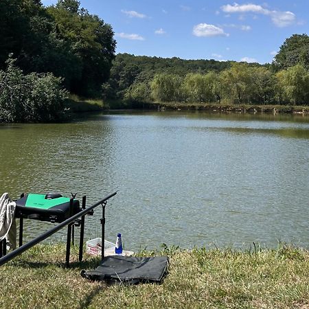 Camping Les Petites Minaudieres Coussay-les-Bois Zewnętrze zdjęcie
