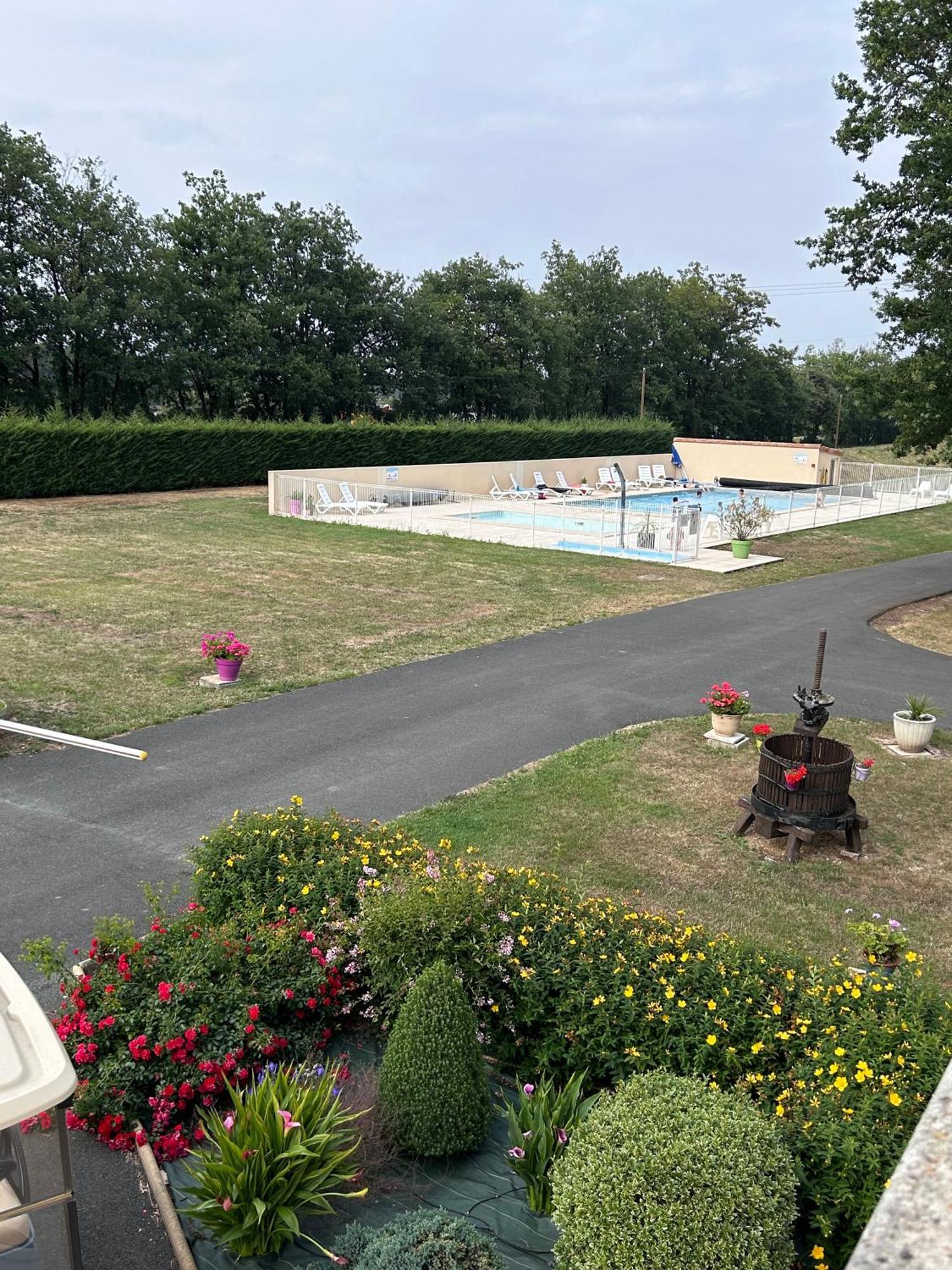 Camping Les Petites Minaudieres Coussay-les-Bois Zewnętrze zdjęcie