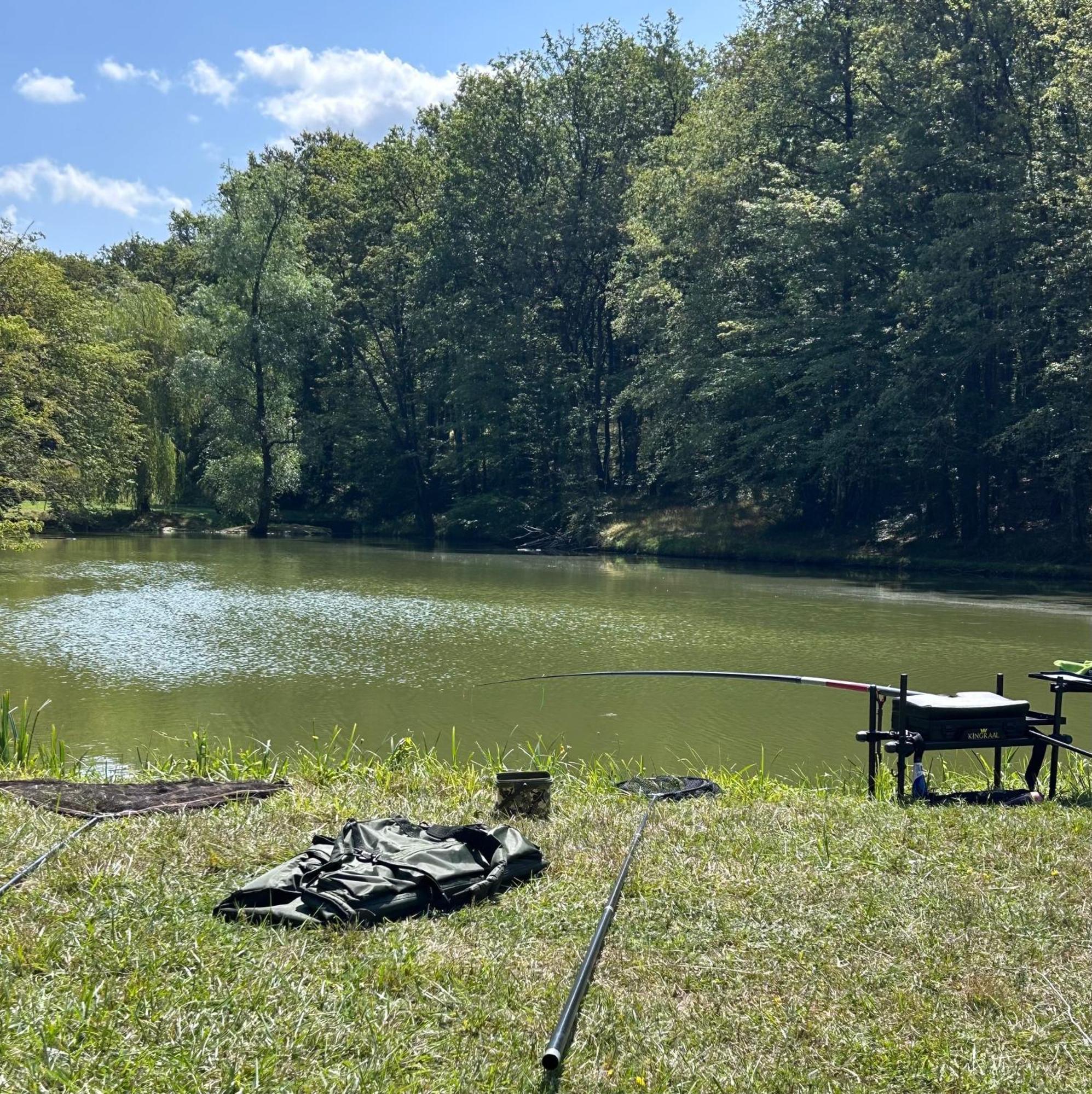 Camping Les Petites Minaudieres Coussay-les-Bois Zewnętrze zdjęcie