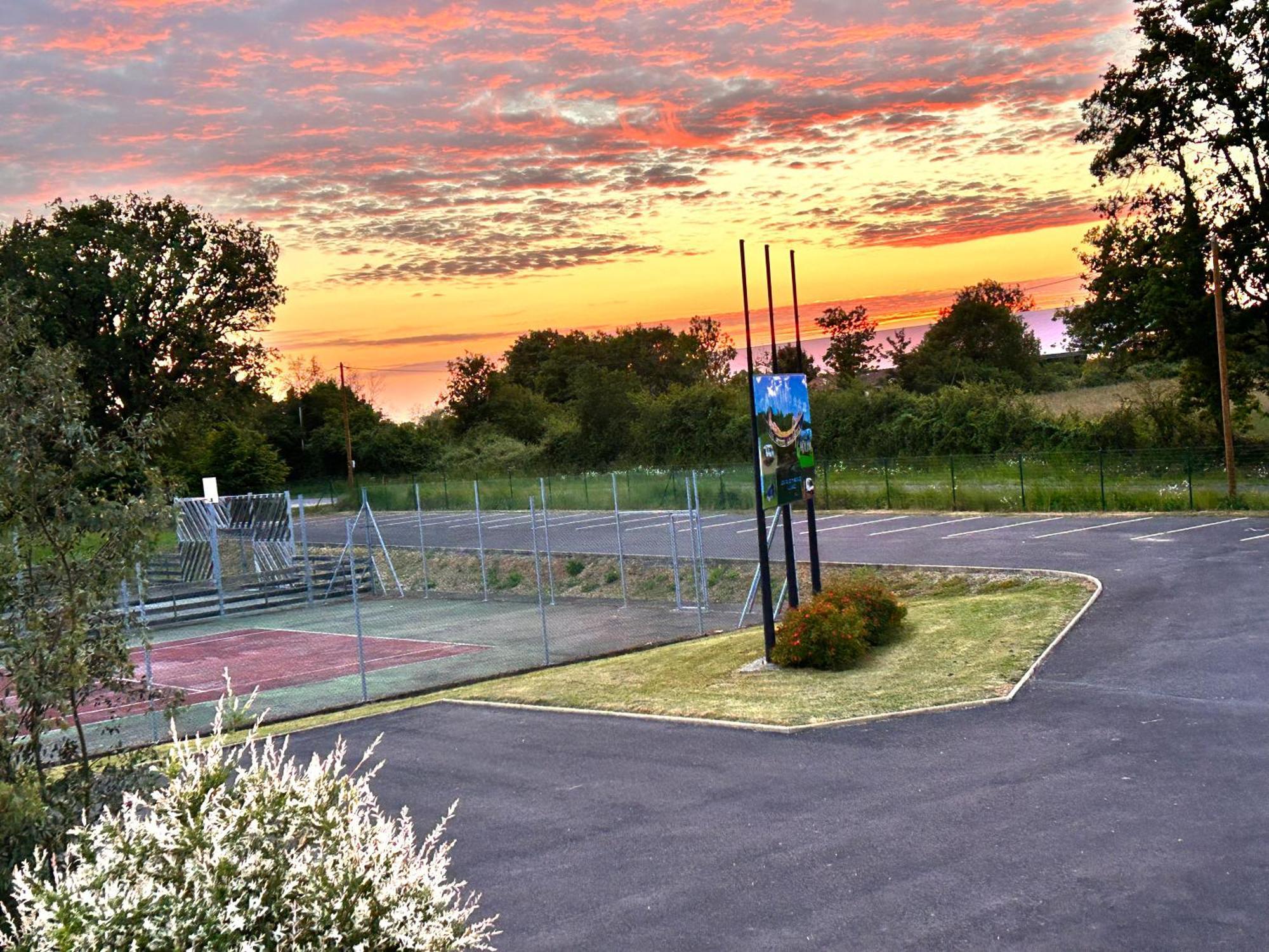 Camping Les Petites Minaudieres Coussay-les-Bois Zewnętrze zdjęcie